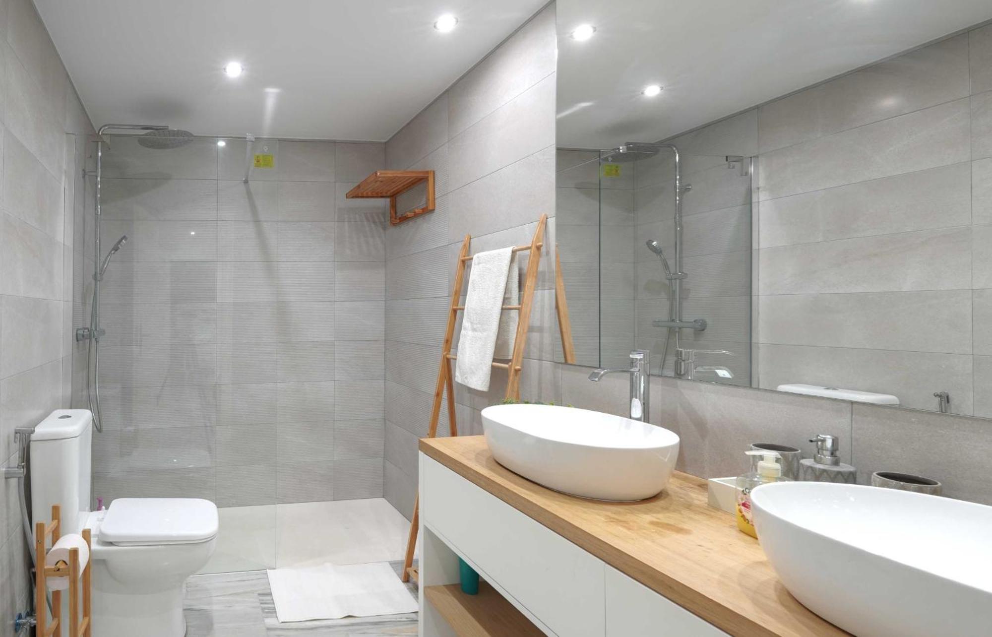 2033 Modern 3 Bed Large Terrace With Sun Loungers Marbella