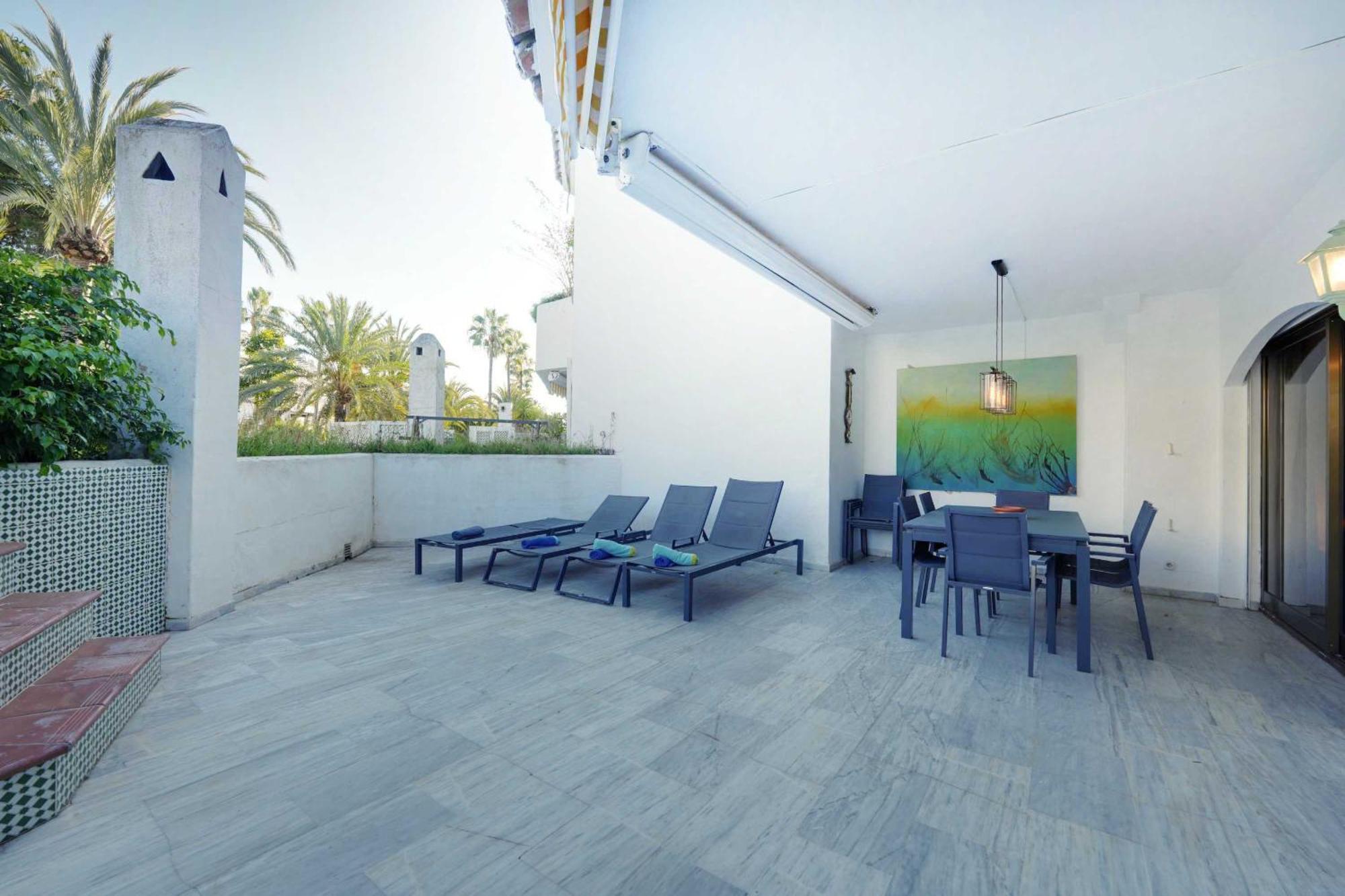 2033 Modern 3 Bed Large Terrace With Sun Loungers * Marbella
