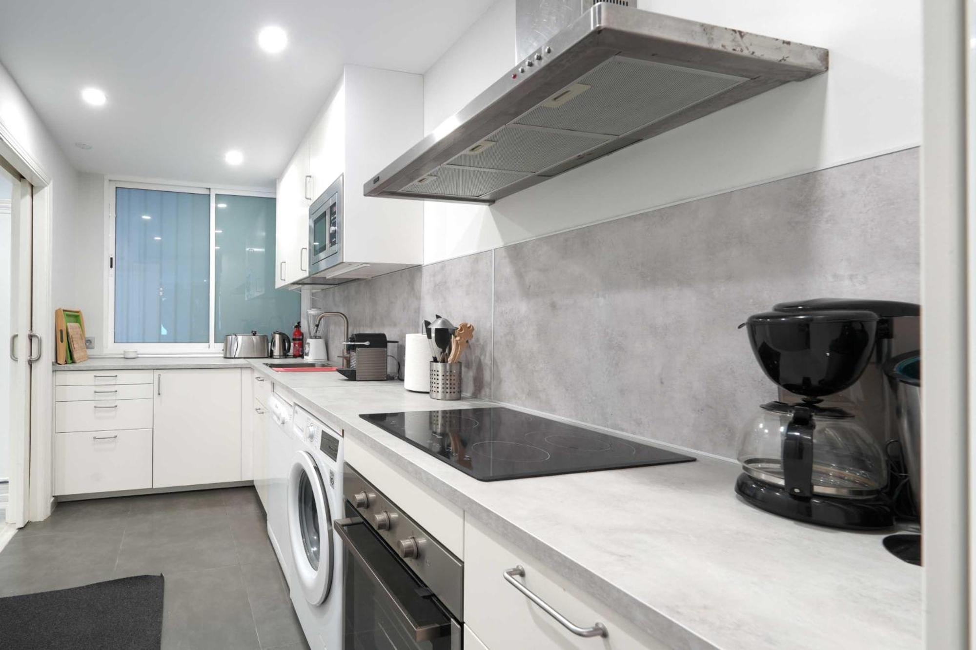 2033 Modern 3 Bed Large Terrace With Sun Loungers Apartment Marbella