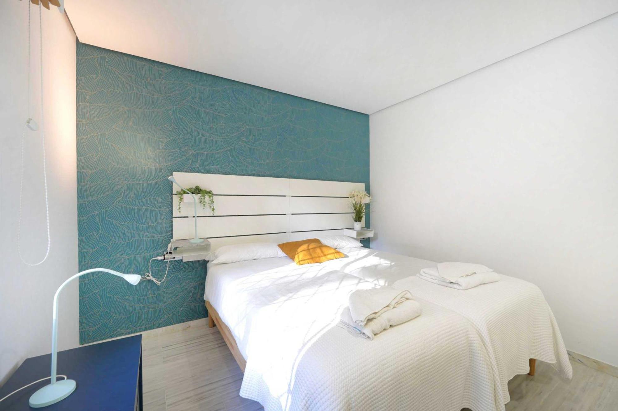 Apartment 2033 Modern 3 Bed Large Terrace With Sun Loungers *
