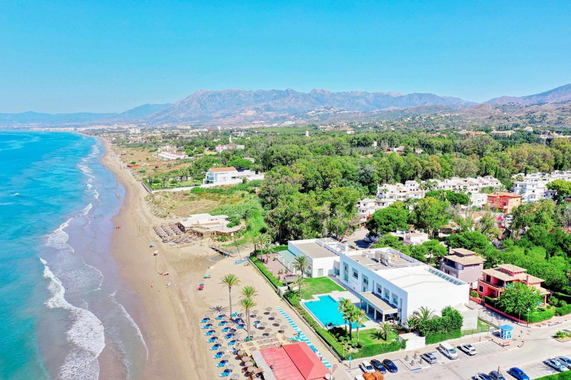 Apartment 2033 Modern 3 Bed Large Terrace With Sun Loungers